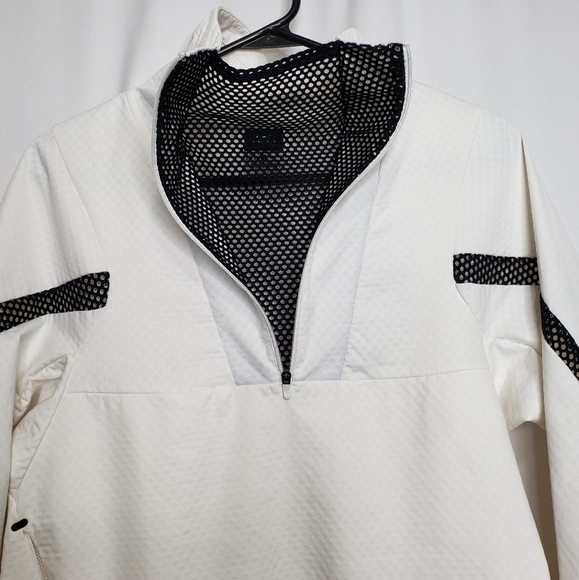 Nike Women’s White Half Zip Pullover Jacket Sweater Small - Picture 4 of 10